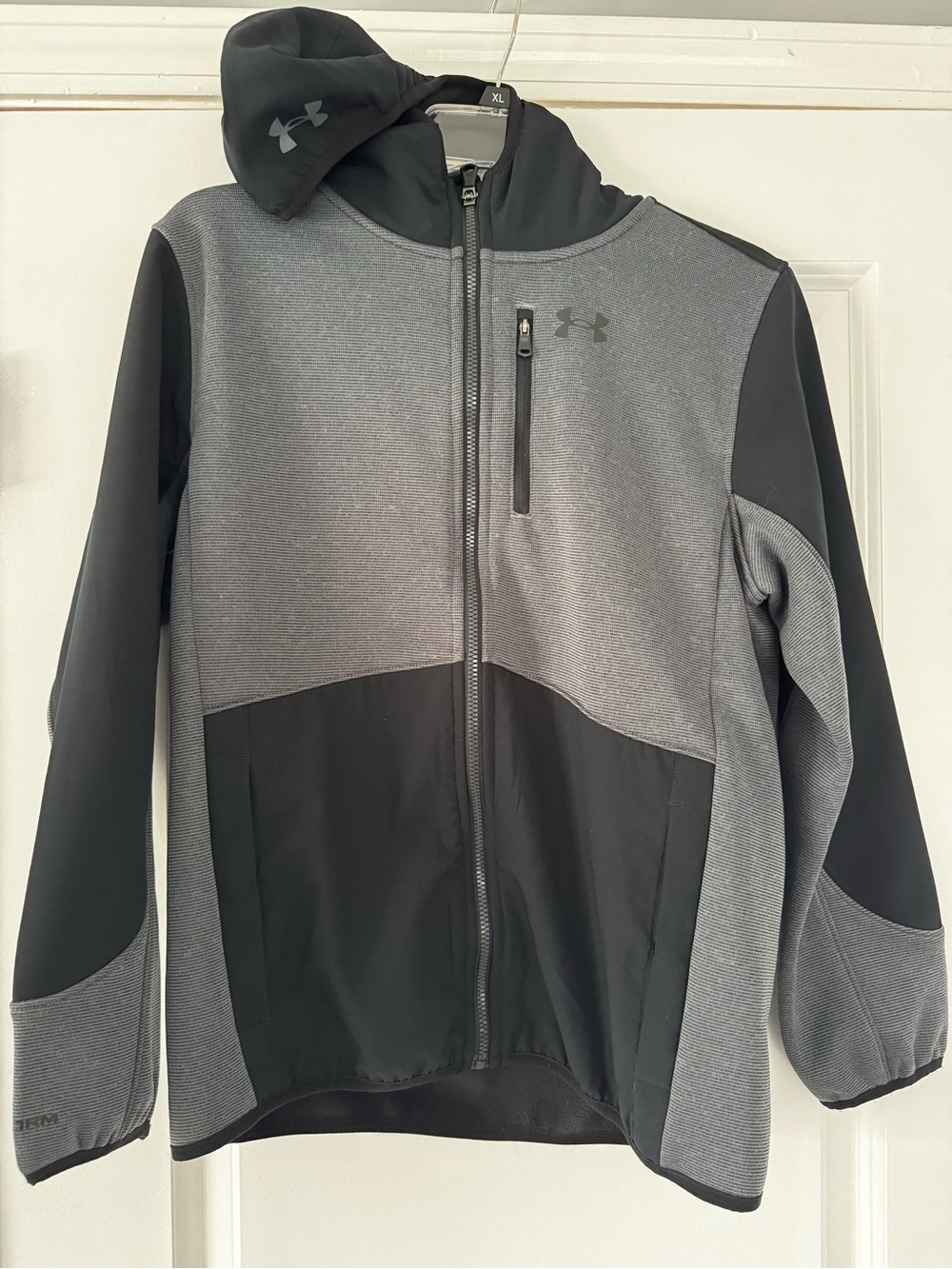 Under Armour fleece jacket